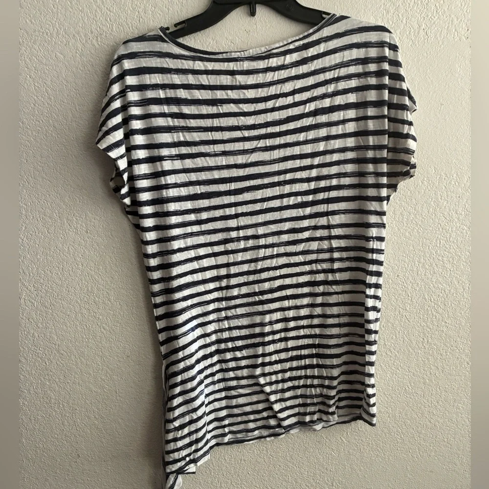 💥Michael Kors Navy & White Tie Front Blouse S